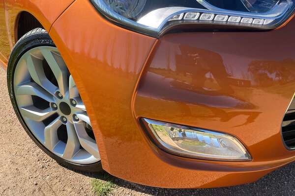 2014 Hyundai Veloster (No Badge) FS2