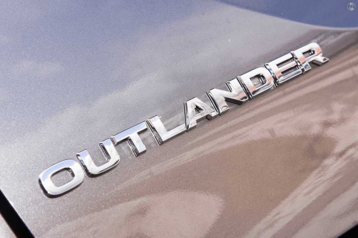 2021 Mitsubishi Outlander ES ZM