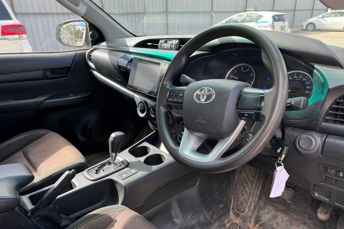 2018 Toyota Hilux SR GUN126R
