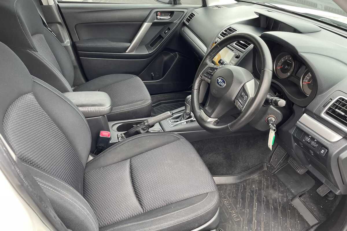 2015 Subaru Forester 2.5i-L S4