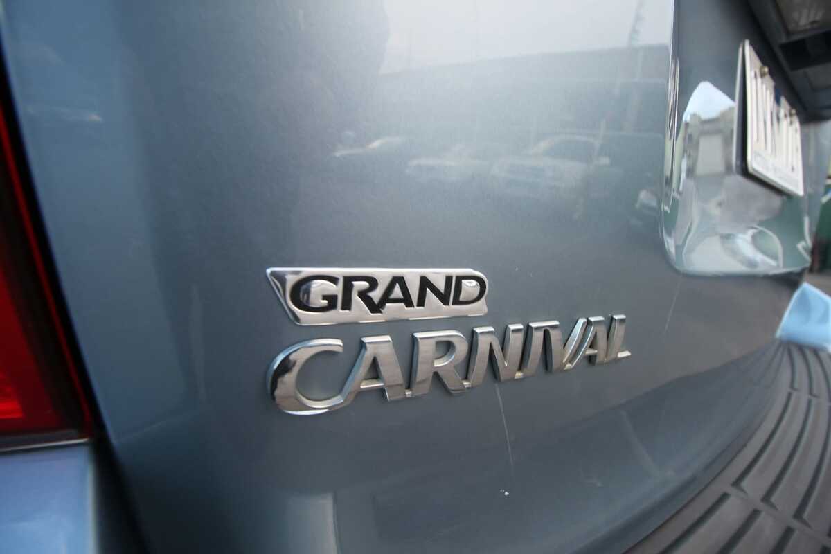 2011 Kia Grand Carnival Si VQ