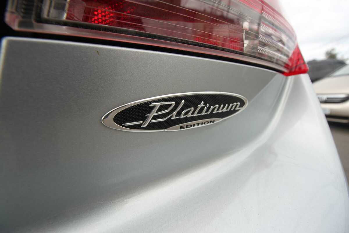 2007 Mitsubishi 380 Platinum Edition DB Series III