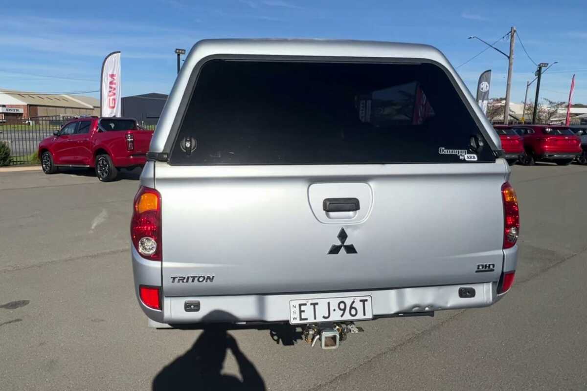 2014 Mitsubishi Triton GLX MN