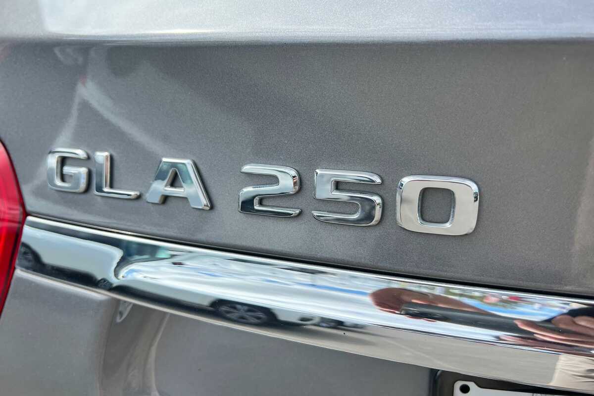 2016 Mercedes-Benz GLA-Class GLA250 X156