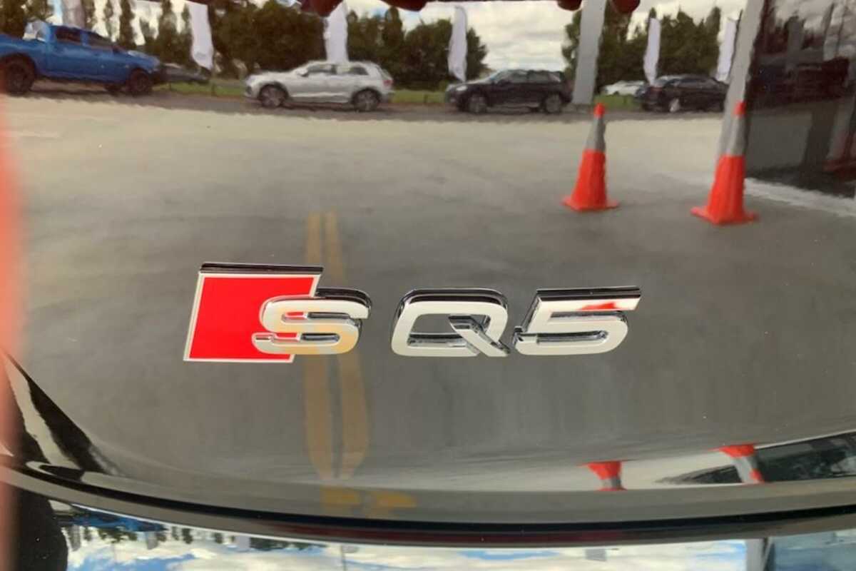 2019 Audi SQ5  FY