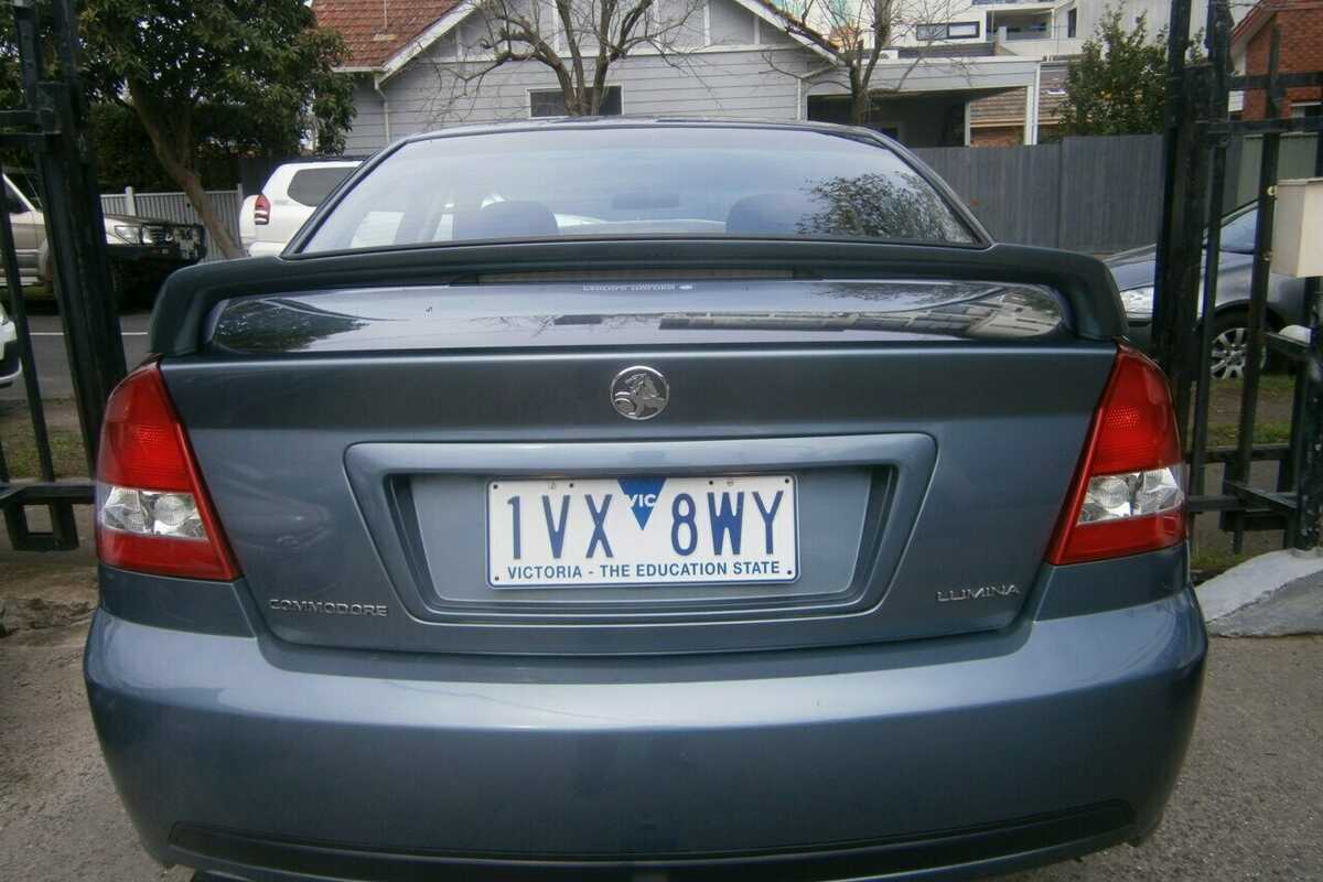 2005 Holden Commodore Lumina VZ MY05