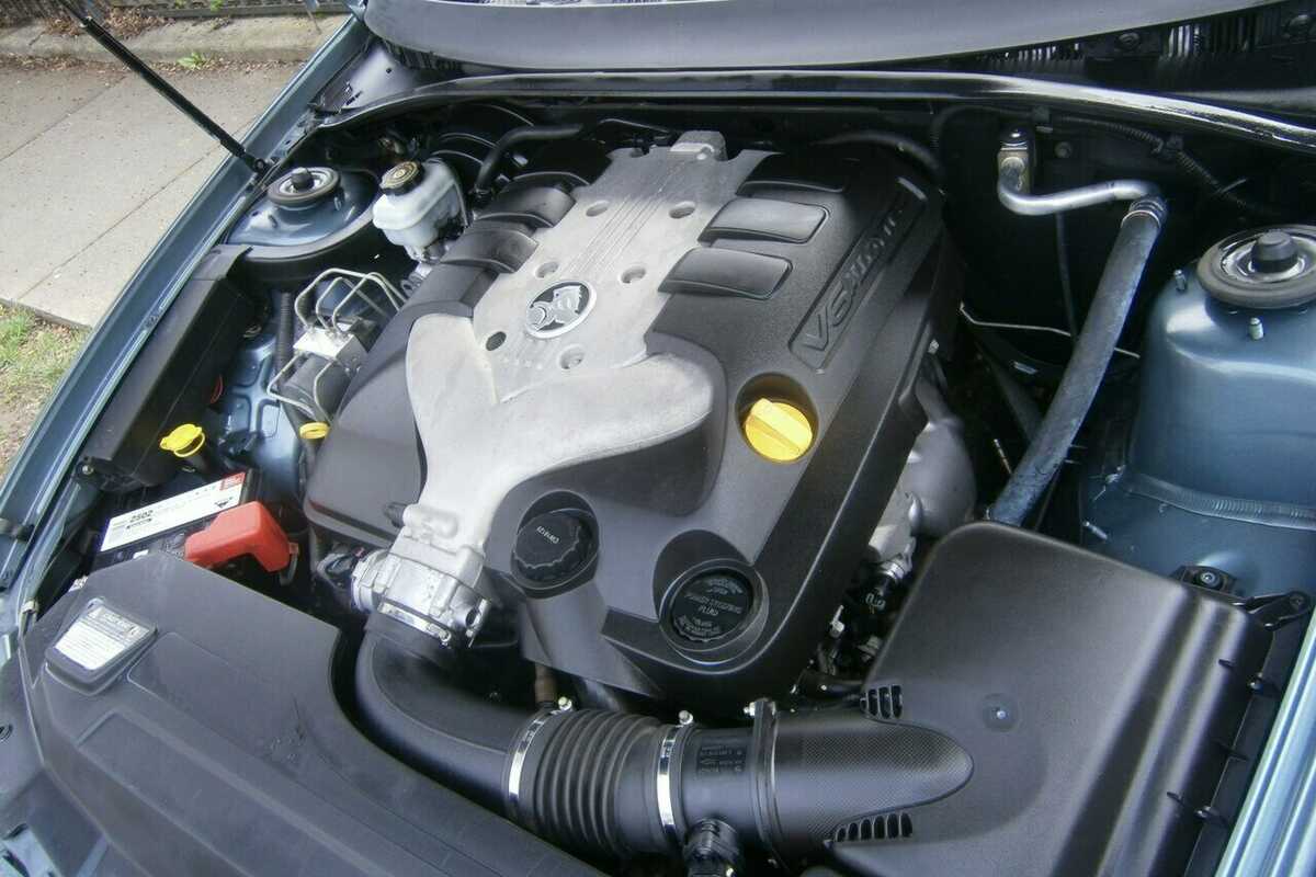 2005 Holden Commodore Lumina VZ MY05