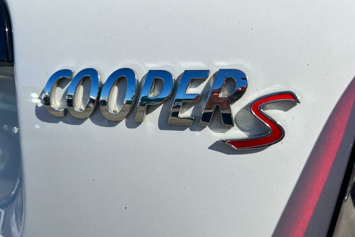 2017 MINI Countryman Cooper S F60