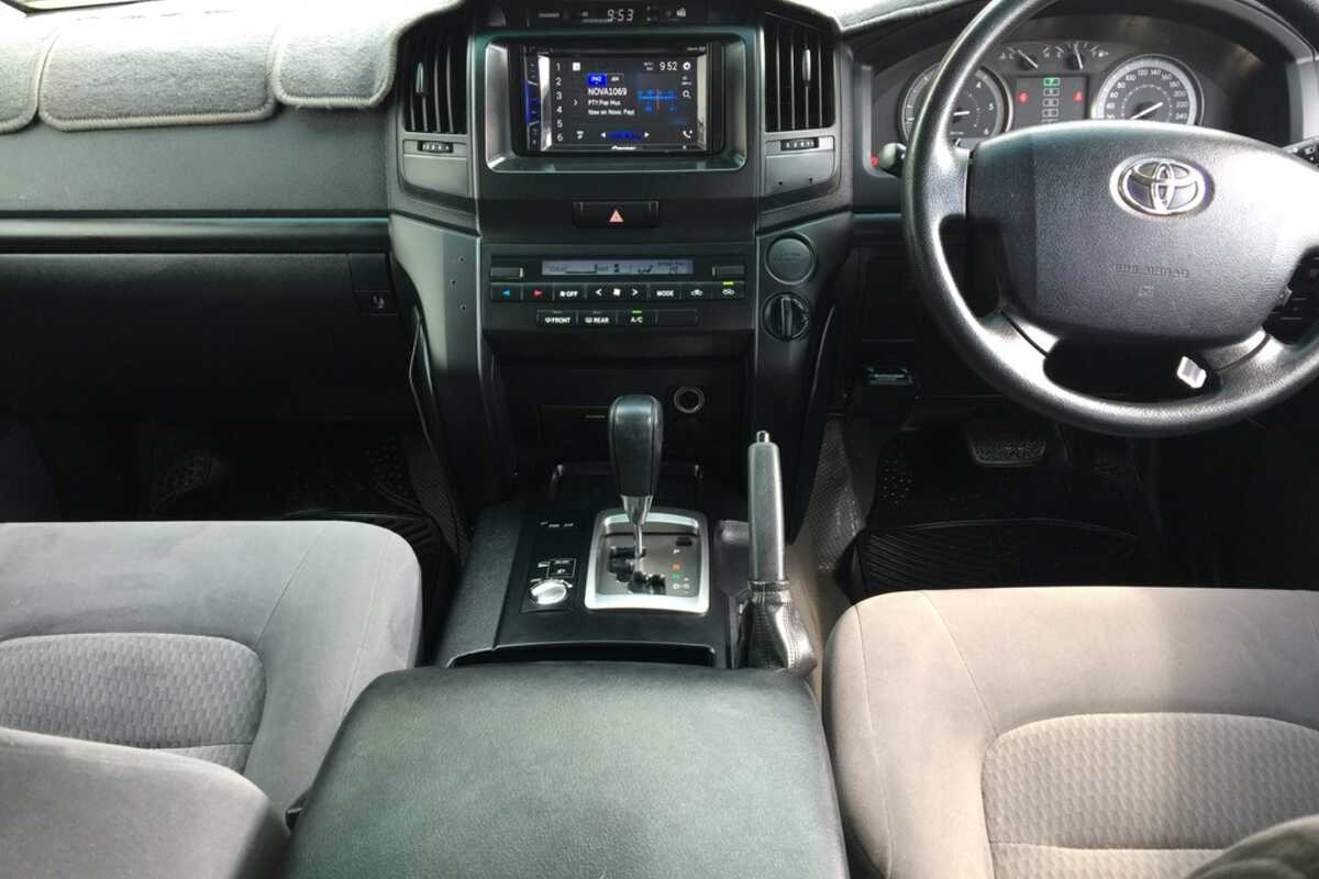 2015 Toyota Landcruiser GX VDJ200R
