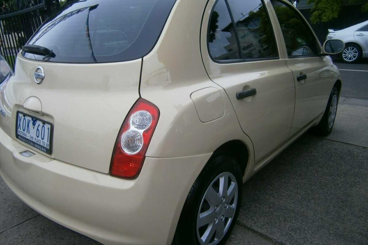 2010 Nissan Micra  K12