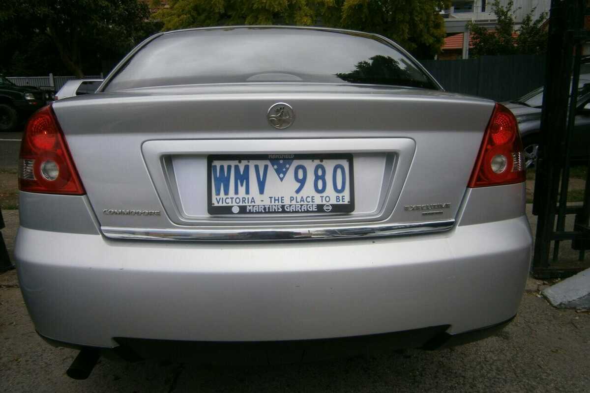 2004 Holden Commodore Executive VY II