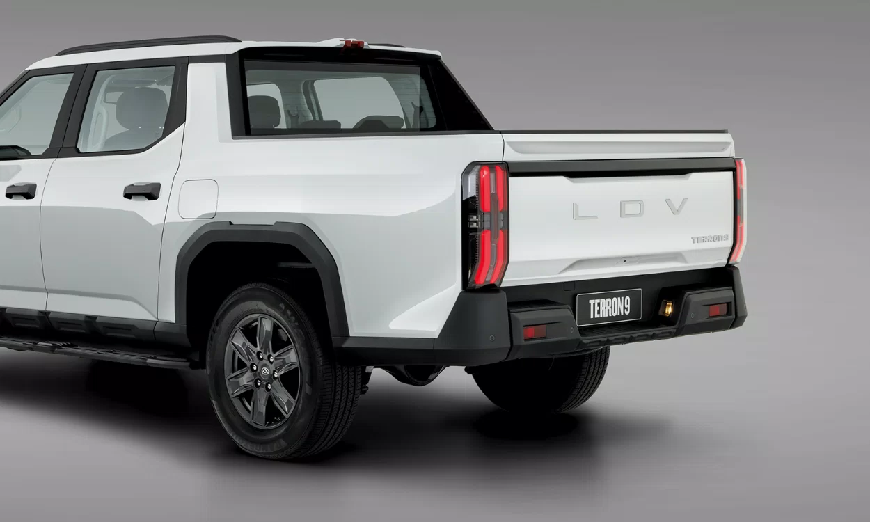 3.5T BRAKED TOWING¹