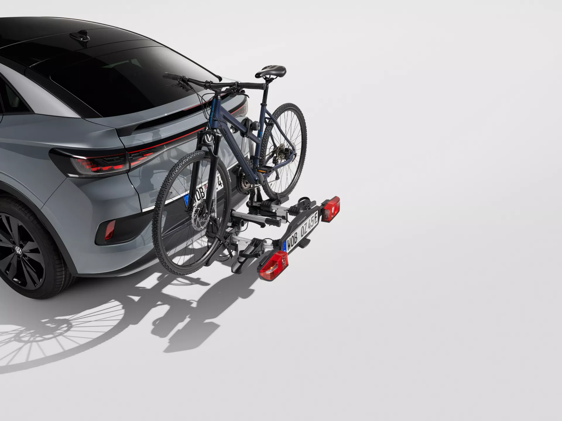 Towbar mounted bike carrier