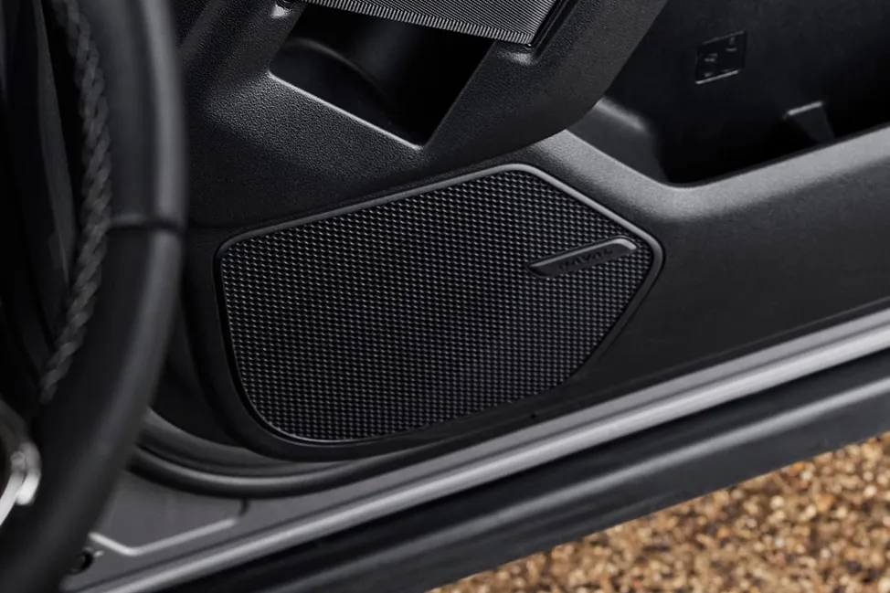 8-Speaker Sound System