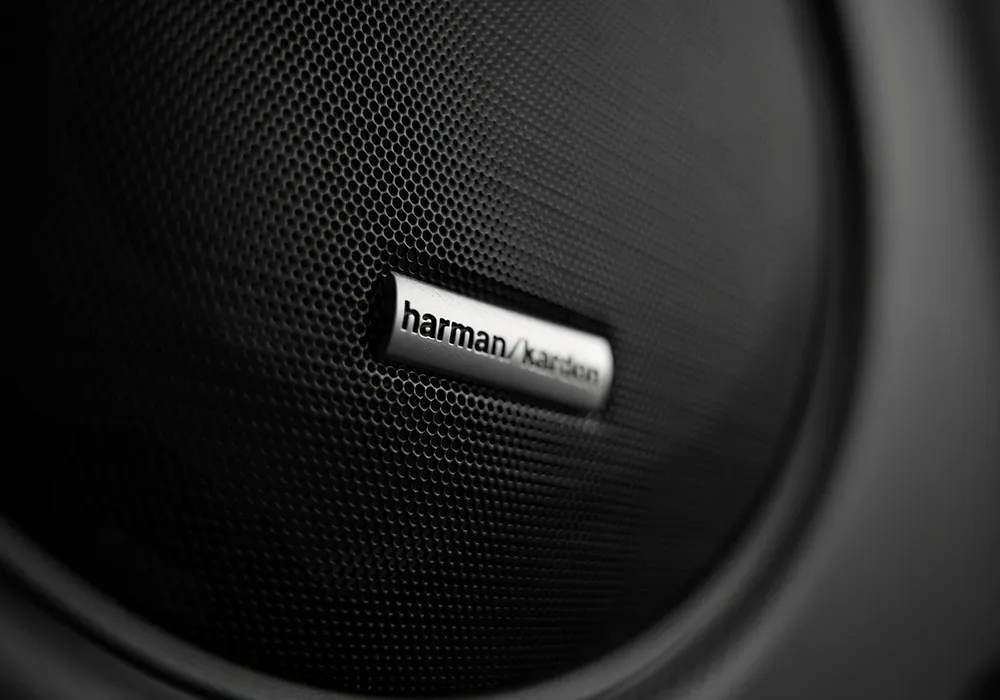 Harmon Kardon® sound*