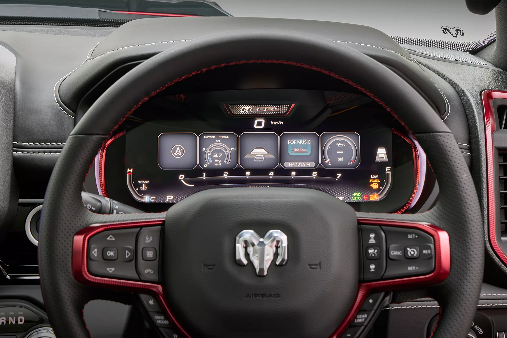 INTERACTIVE DRIVER INFORMATION DIGITAL CLUSTER DISPLAY