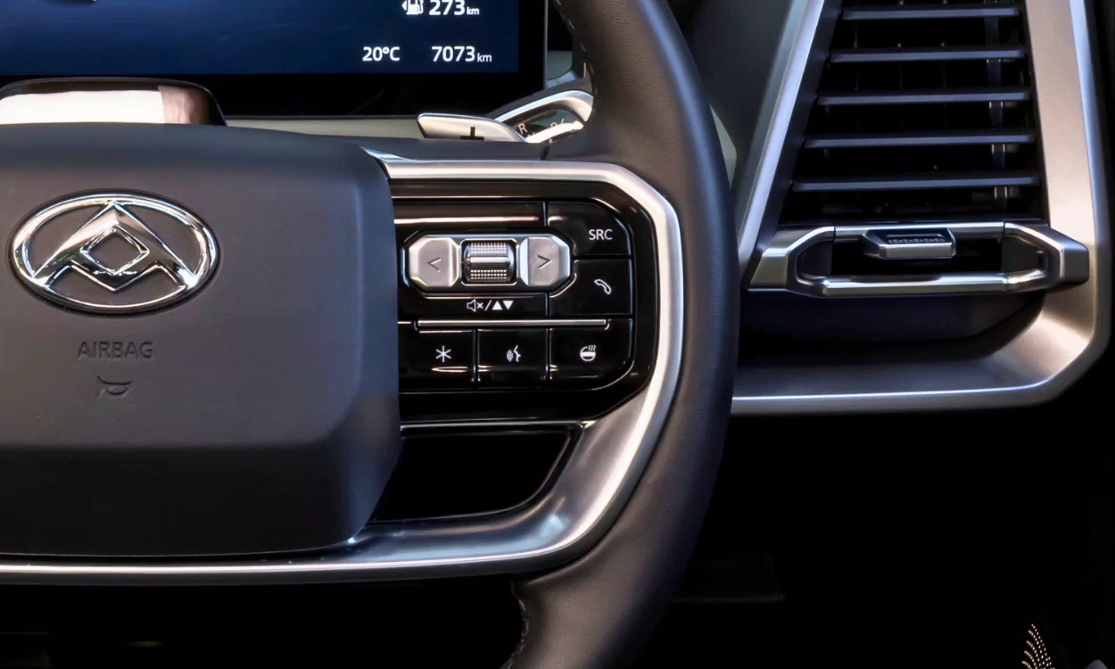HEATED STEERING WHEEL (EVOLVE ONLY)