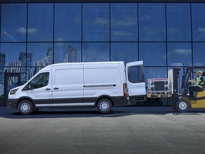 Large and practical cargo space