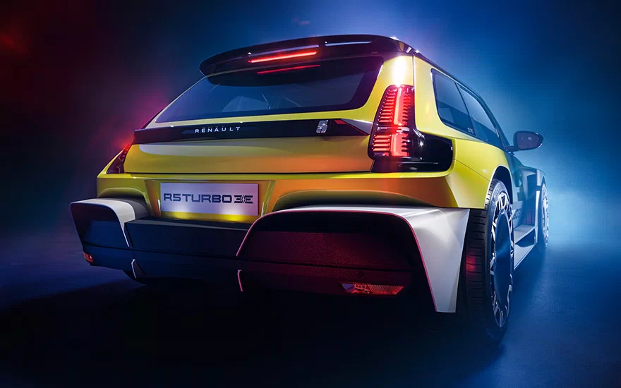 5 branded rear strip