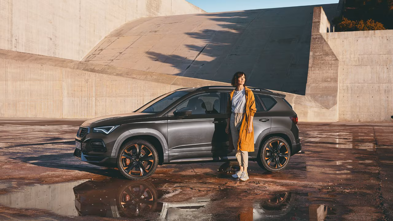 STRIKING EXTERIOR DESIGN