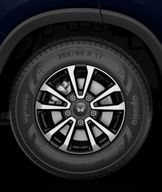 R18 Diamond Cut Alloy Wheels