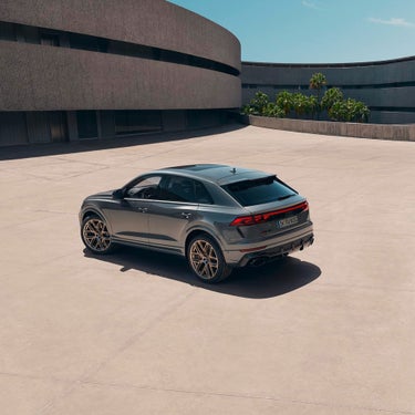 Agility and control, perfectly balanced