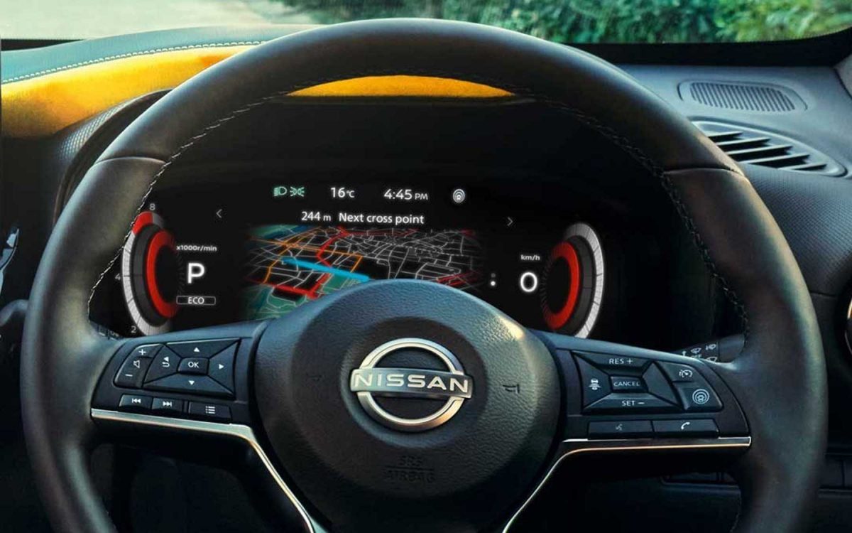 Leather-accented(20) steering wheel