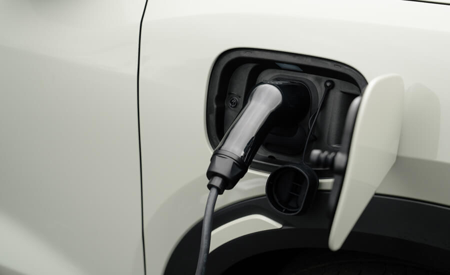 Charge your life with V2L 