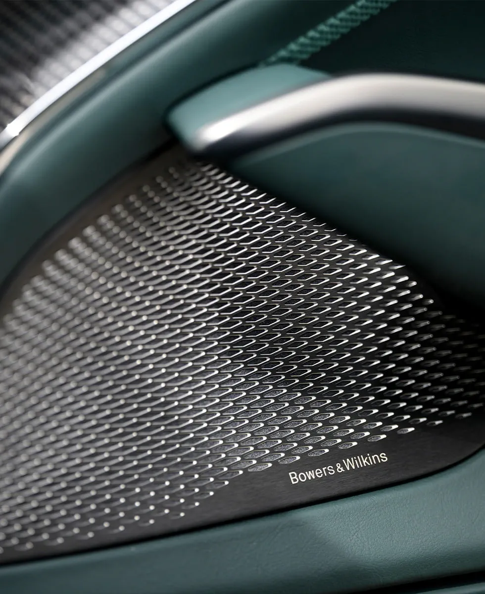 Bowers & Wilkins Audio System