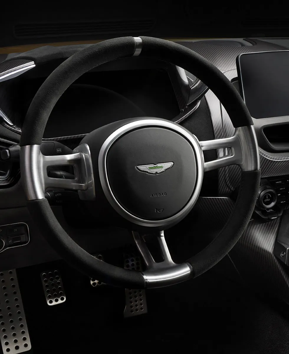 Stripped back racing wheel