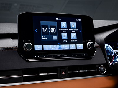 9-inch Touchscreen with Integrated Navigation