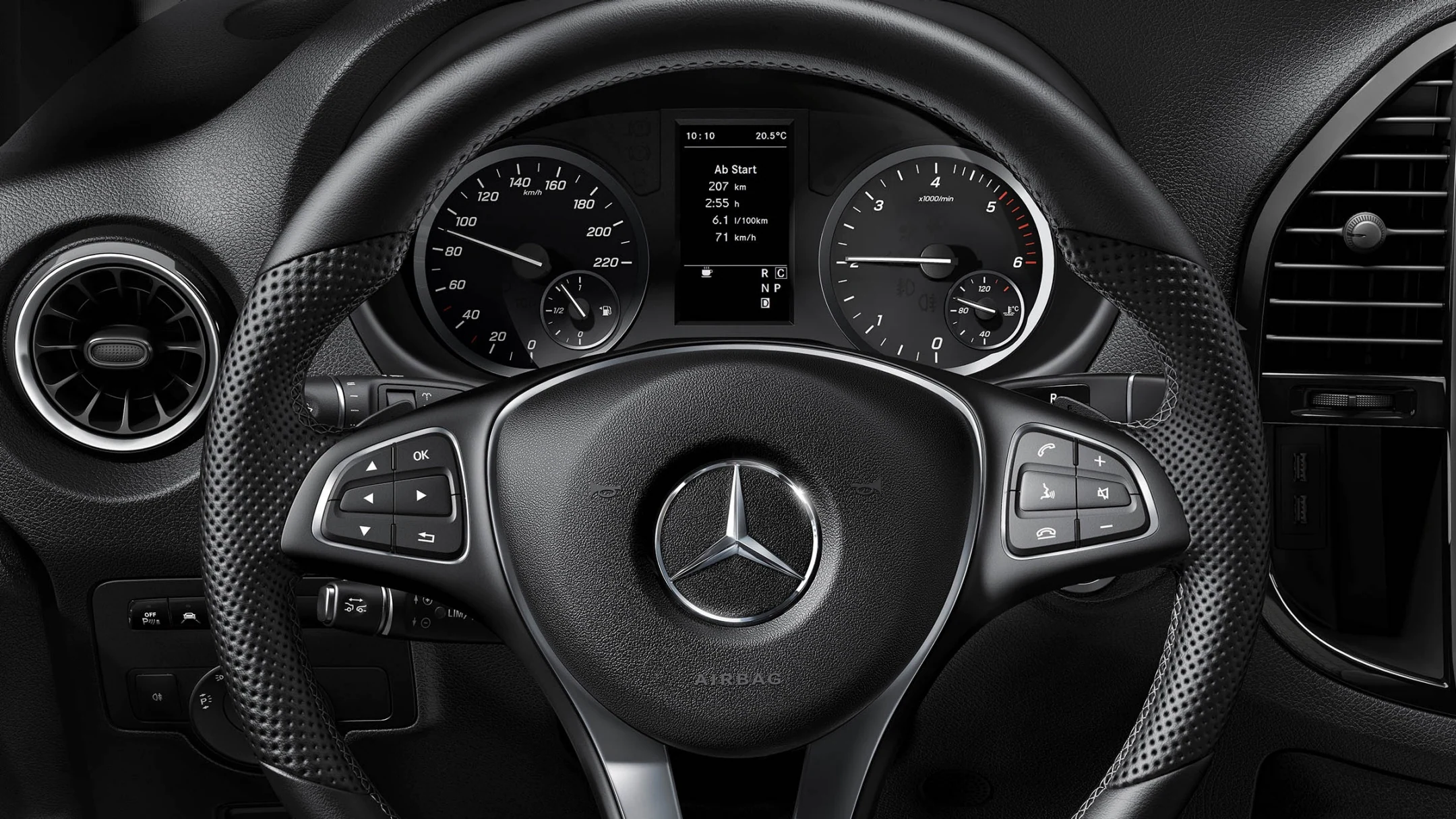 Steering wheel cover featuring stylish nappa leather