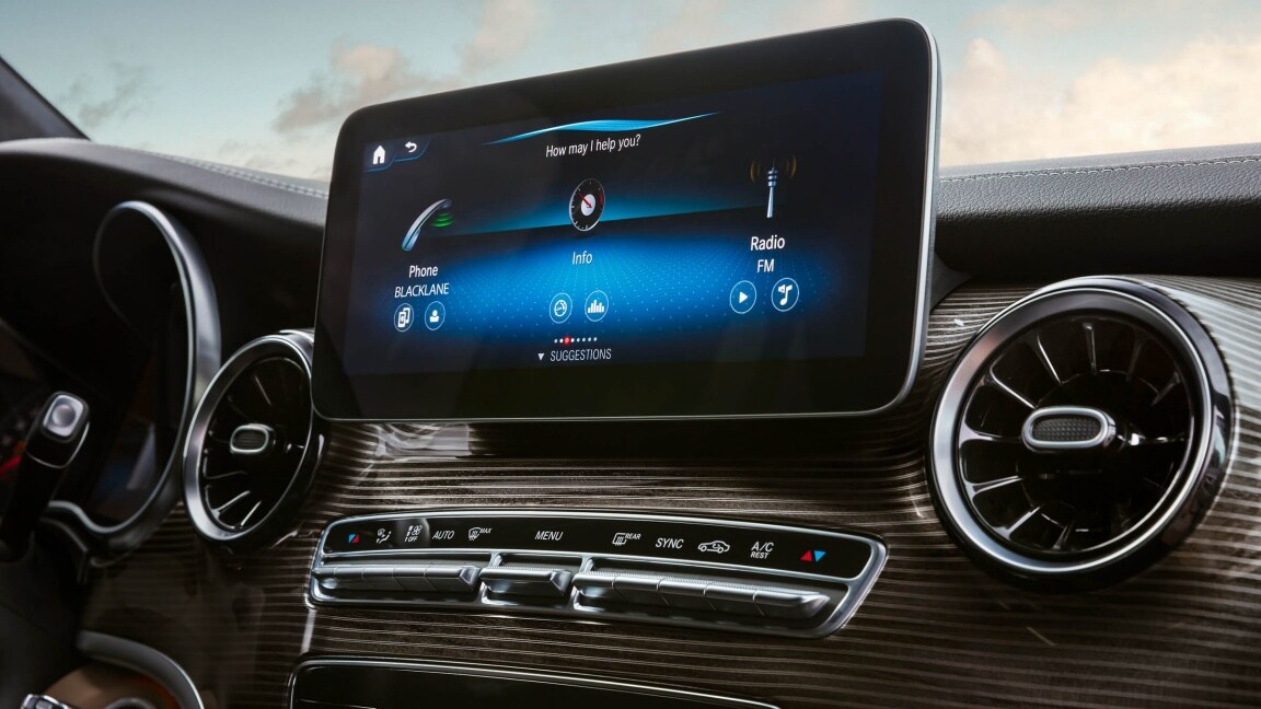 “Hey Mercedes” voice control system