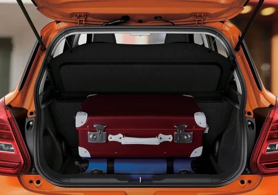 CAPACITY Flexible cargo space with luggage board