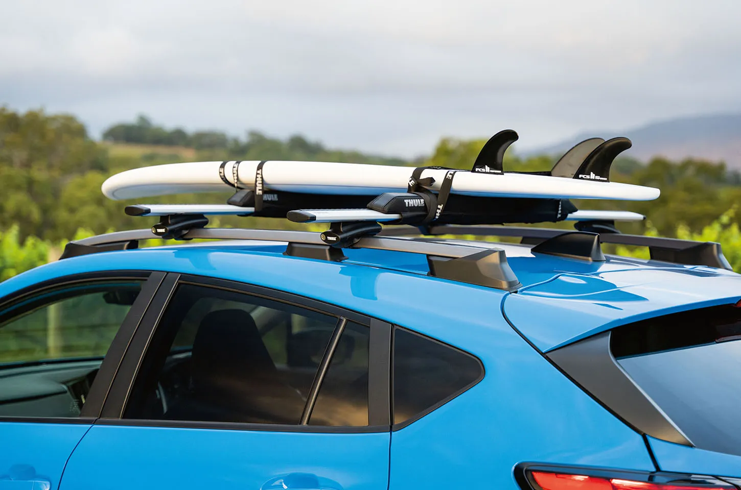 Versatile roof rails