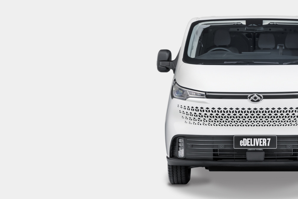AN ELECTRIC VAN THAT DOESN'T COST THE EARTH.
