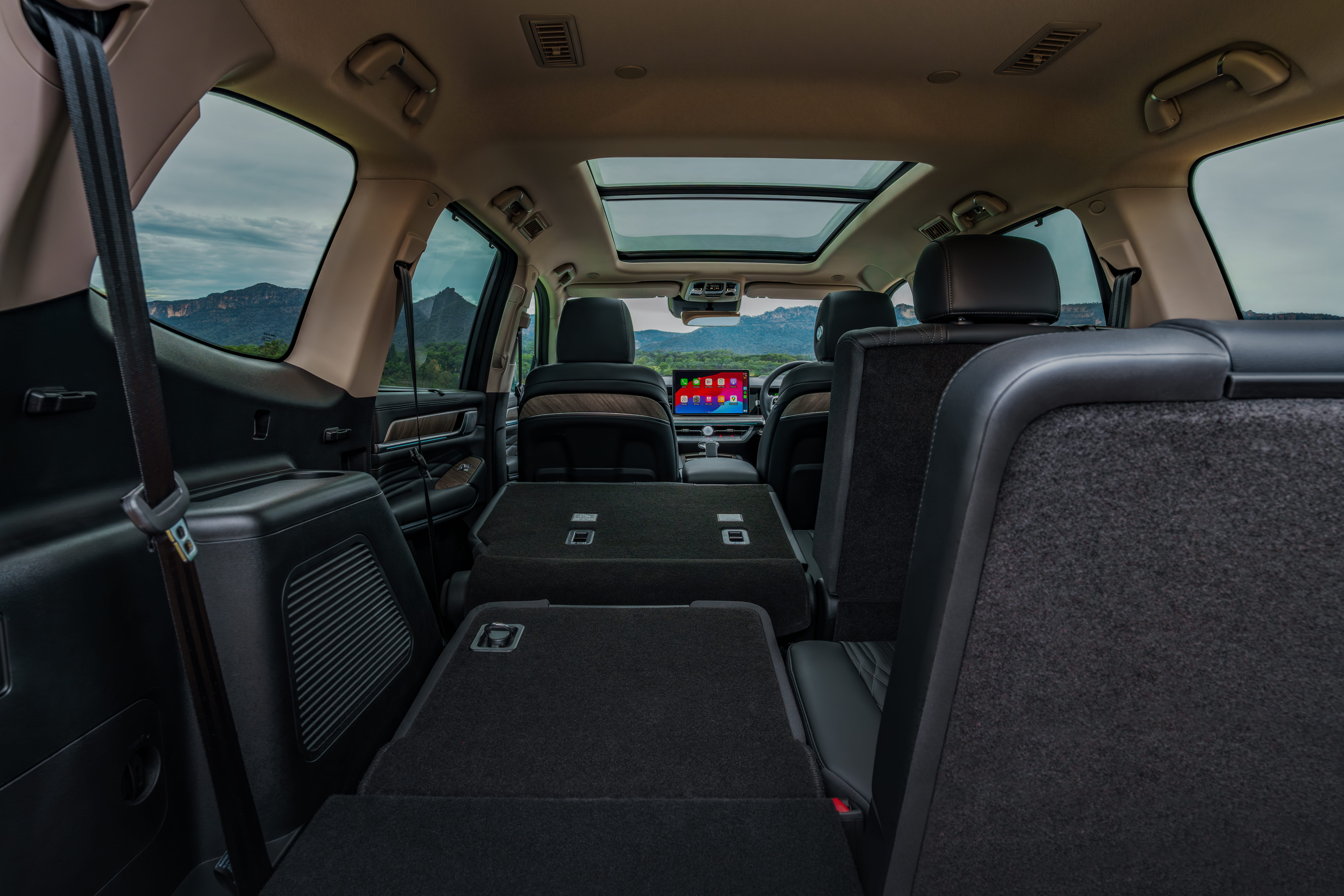 7-Seat comfort and sophistication