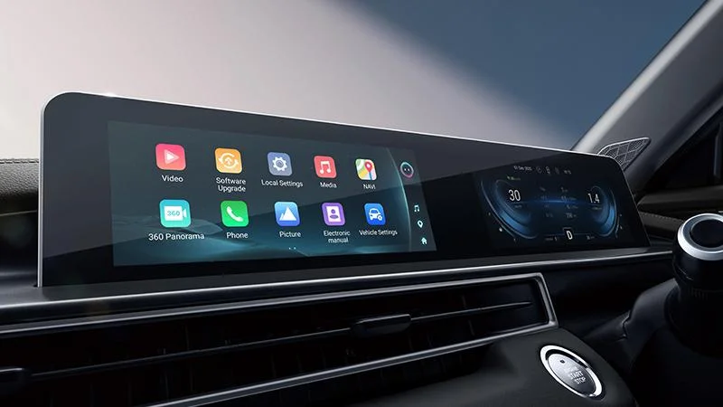 10.25-inch Dual Infotainment Screen