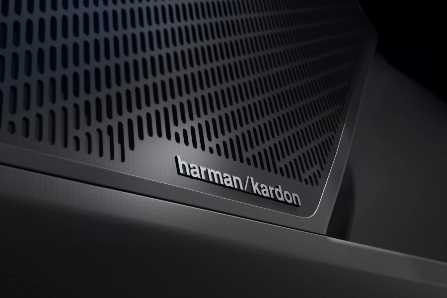 Harman/Kardon® premium sound system