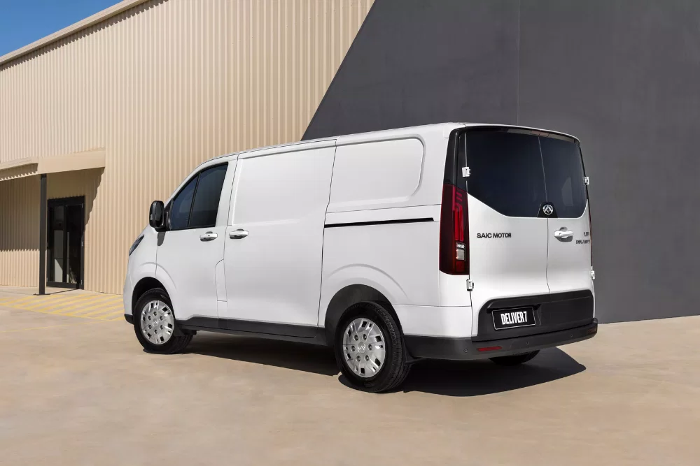 ALL-NEW DELIVER 7 VAN. DELIVERS 24/7.