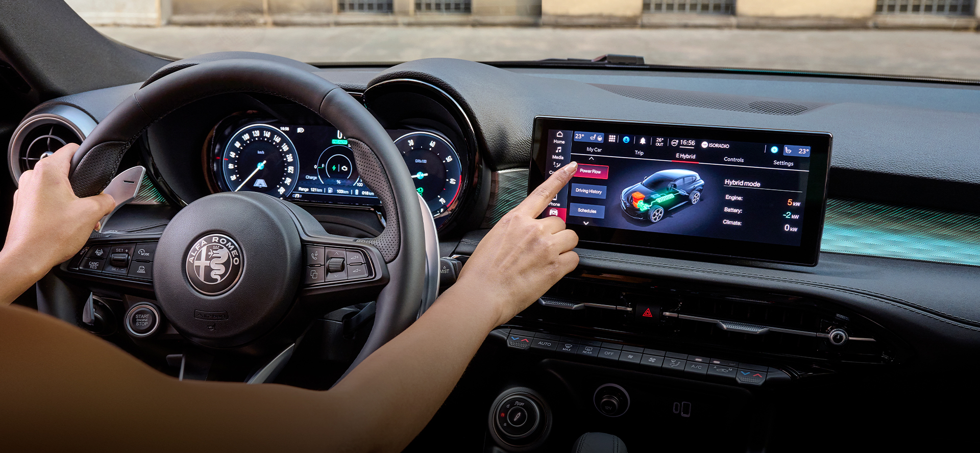12.3” fully digital screen and 10.25” touchscreen