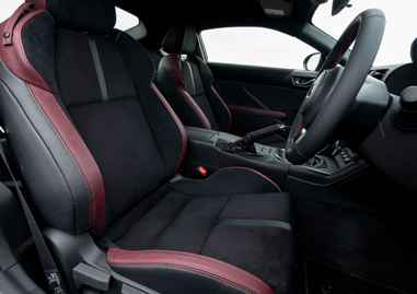 Sports bucket front seats