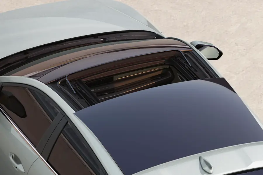 Wide sunroof