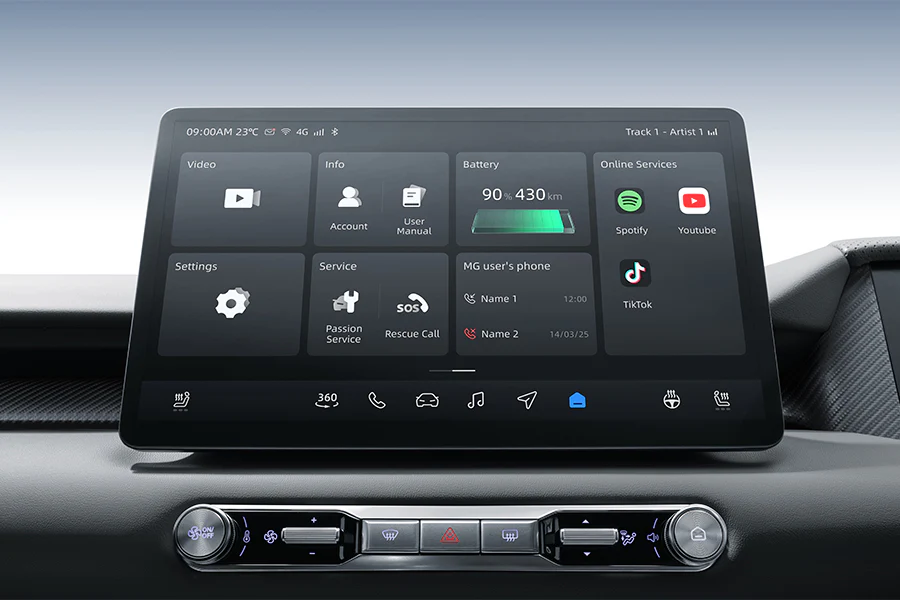 Apple Carplay® and Android Auto™
