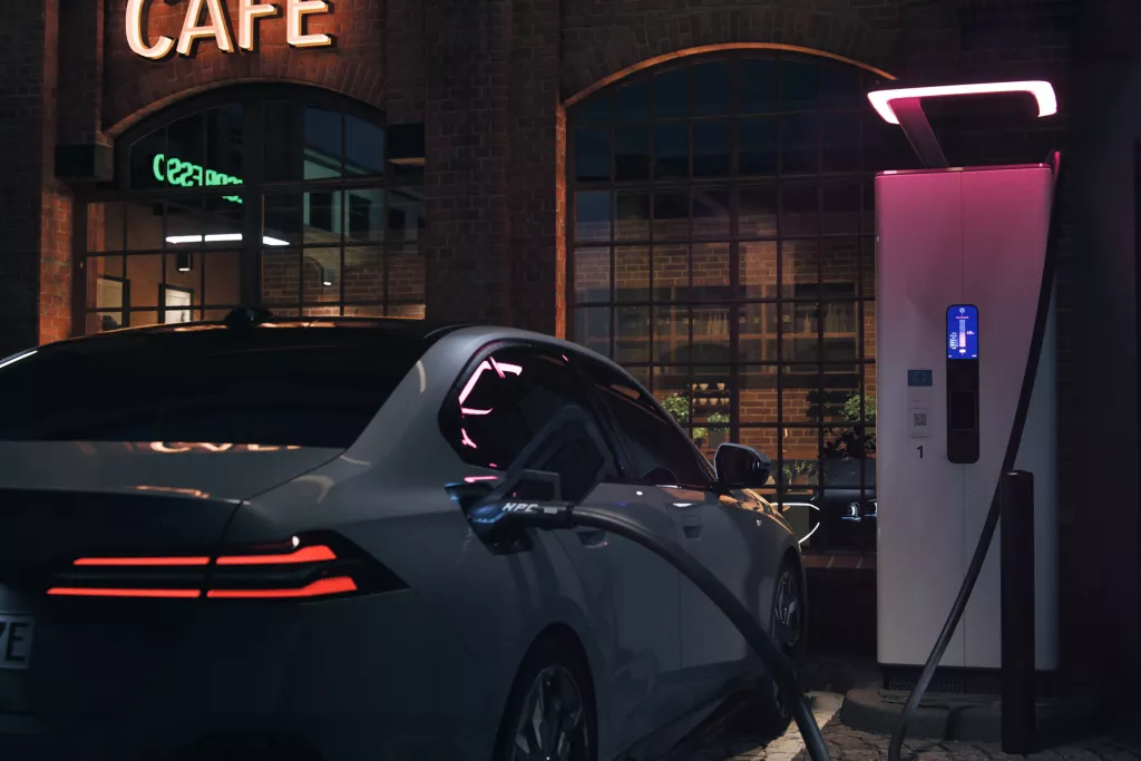  Flexible Charging Wherever You Go.