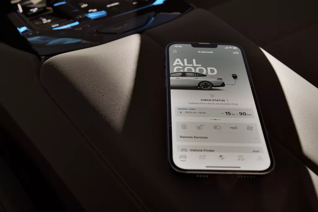  Charging status at your fingertips.
