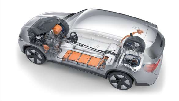  BMW eDrive motor.
