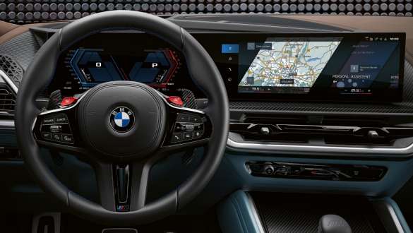  M specific display concept through BMW Operating System 8.
