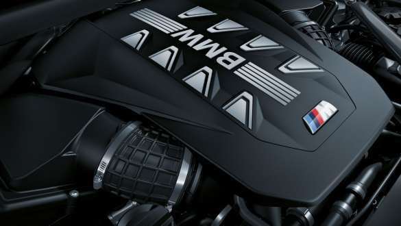  M TwinPower Turbo V8-cylinder petrol engine.