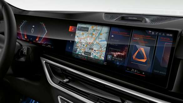  BMW Curved Display.